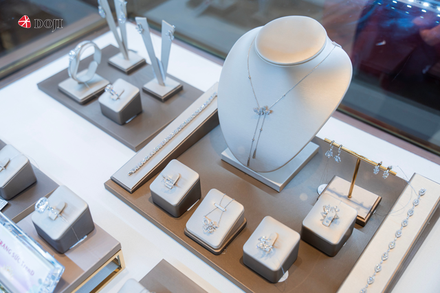 DOJI Shining Show với không gian 1.000M2 tại Diamond Crown Hải Phòng có gì?- Ảnh 3.