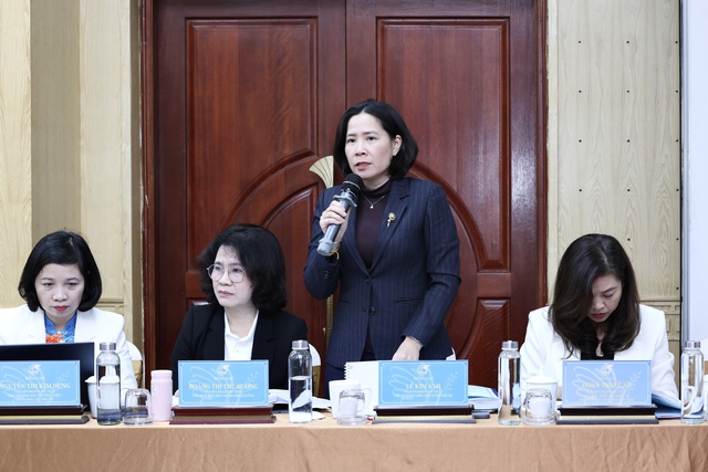 Đoàn Chủ tịch TƯ Hội LHPN Việt Nam thảo luận toàn diện các nội dung trình Hội nghị Ban Chấp hành lần thứ 15 - Ảnh 4. Đoàn Chủ tịch TƯ Hội LHPN Việt Nam thảo luận toàn diện các nội dung trình Hội nghị Ban Chấp hành lần thứ 15 - Ảnh 4.