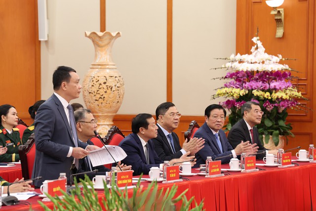 Tổng Bí thư Tô Lâm: Phấn đấu mỗi cá nhân phụ nữ Quân đội là một gương sáng- Ảnh 1. Tổng Bí thư Tô Lâm: Phấn đấu mỗi cá nhân phụ nữ Quân đội là một gương sáng- Ảnh 1.