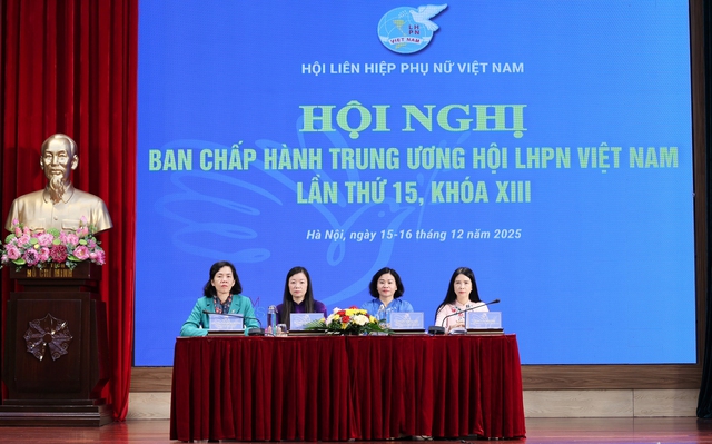 Bế mạc Hội nghị lần thứ 15 Ban Chấp hành TƯ Hội LHPN Việt Nam khóa XIII- Ảnh 1. Bế mạc Hội nghị lần thứ 15 Ban Chấp hành TƯ Hội LHPN Việt Nam khóa XIII- Ảnh 1.