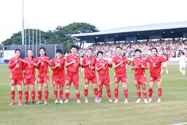 Thua luân lưu, Đội tuyển bóng đá nữ Việt Nam nhận Huy chương bạc SEA Games 33- Ảnh 6. Thua luân lưu, Đội tuyển bóng đá nữ Việt Nam nhận Huy chương bạc SEA Games 33- Ảnh 6.