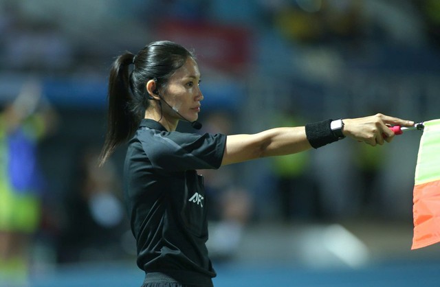 Thua luân lưu, Đội tuyển bóng đá nữ Việt Nam nhận Huy chương bạc SEA Games 33- Ảnh 2. Thua luân lưu, Đội tuyển bóng đá nữ Việt Nam nhận Huy chương bạc SEA Games 33- Ảnh 2.