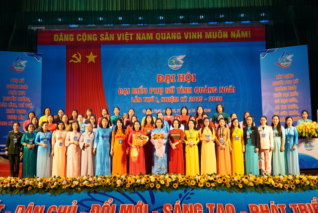 Các cấp Hội phụ nữ tỉnh Quảng Ngãi phải thực sự là chỗ dựa, là nơi gửi gắm niềm tin của chị em- Ảnh 4.