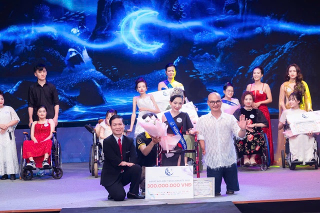 Đại sứ Hoa hậu Trăng khuyết Việt Nam 2025: Nhan sắc chính là thế giới nội tâm- Ảnh 5.