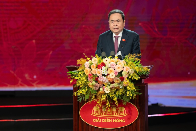 Trao Giải Báo chí Diên Hồng: Lan tỏa tinh thần đổi mới của Quốc hội vì hạnh phúc của Nhân dân- Ảnh 3.