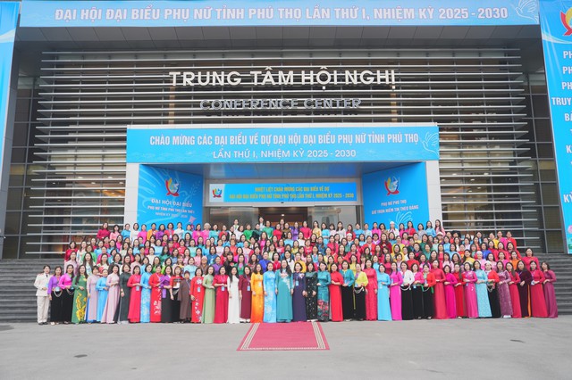 Những khoảnh khắc đáng nhớ của Đại hội đại biểu Phụ nữ tỉnh Phú Thọ lần thứ I- Ảnh 2. Những khoảnh khắc đáng nhớ của Đại hội đại biểu Phụ nữ tỉnh Phú Thọ lần thứ I- Ảnh 2.