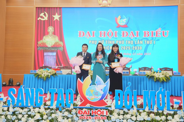 Những khoảnh khắc đáng nhớ của Đại hội đại biểu Phụ nữ tỉnh Phú Thọ lần thứ I- Ảnh 5. Những khoảnh khắc đáng nhớ của Đại hội đại biểu Phụ nữ tỉnh Phú Thọ lần thứ I- Ảnh 5.