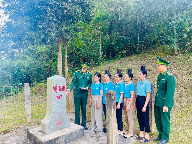 10 dấu ấn nổi bật của Hội LHPN tỉnh Sơn La giai đoạn 2021-2025- Ảnh 1. 10 dấu ấn nổi bật của Hội LHPN tỉnh Sơn La giai đoạn 2021-2025- Ảnh 1.