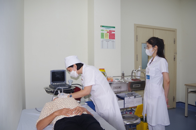 Phụ nữ Bệnh viện Quân y 103 phát huy tinh thần đoàn kết, nhân ái trong công tác Hội- Ảnh 2. Phụ nữ Bệnh viện Quân y 103 phát huy tinh thần đoàn kết, nhân ái trong công tác Hội- Ảnh 2.