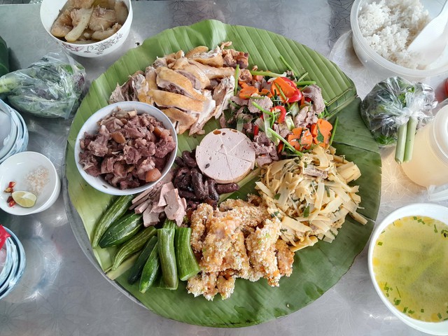 Những cô gái trẻ nỗ lực gìn giữ văn hóa Mường- Ảnh 3.