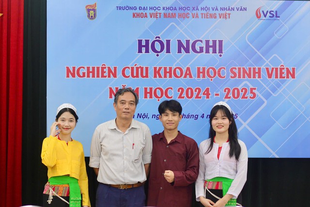 Những cô gái trẻ nỗ lực gìn giữ văn hóa Mường- Ảnh 4.