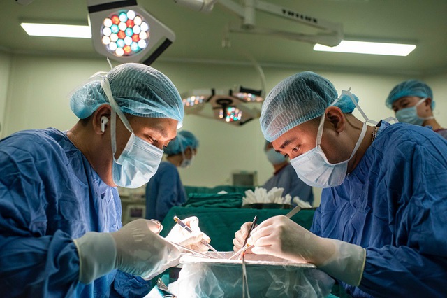 Kỳ tích 2 ngày ghép tạng mở ra cơ hội sống cho 16 bệnh nhân- Ảnh 3.