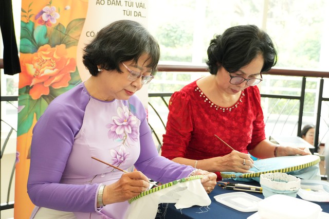 Đại hội đại biểu phụ nữ TPHCM lần thứ I, nhiệm kỳ 2025-2030, hoàn thành phiên làm việc thứ nhất- Ảnh 4.