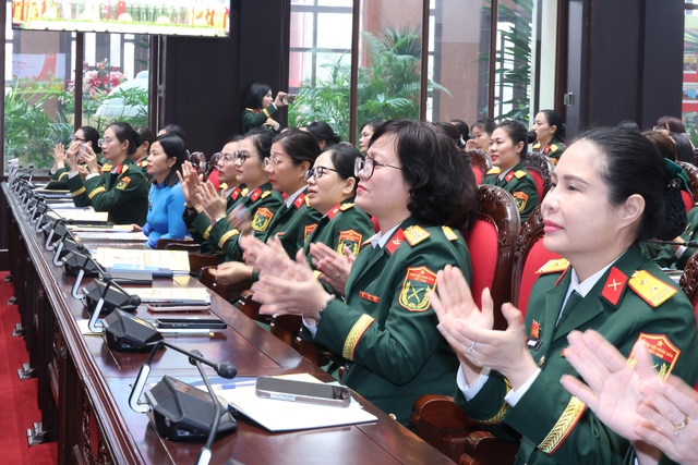 Phấn đấu xây dựng Phụ nữ Quân đội "Bản lĩnh, trí tuệ, kỷ cương, nhân ái"- Ảnh 8. Phấn đấu xây dựng Phụ nữ Quân đội "Bản lĩnh, trí tuệ, kỷ cương, nhân ái"- Ảnh 8.