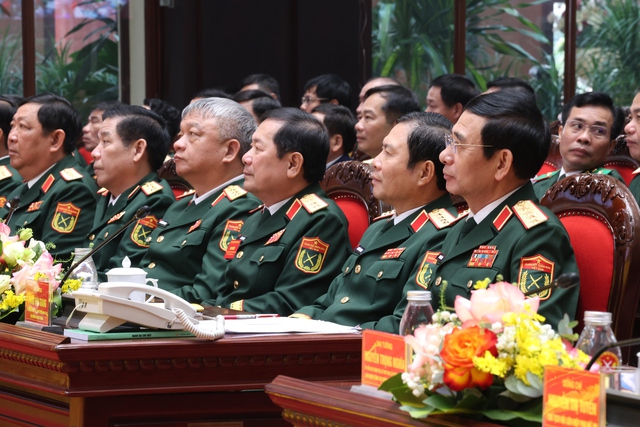 Phấn đấu xây dựng Phụ nữ Quân đội "Bản lĩnh, trí tuệ, kỷ cương, nhân ái"- Ảnh 1. Phấn đấu xây dựng Phụ nữ Quân đội "Bản lĩnh, trí tuệ, kỷ cương, nhân ái"- Ảnh 1.