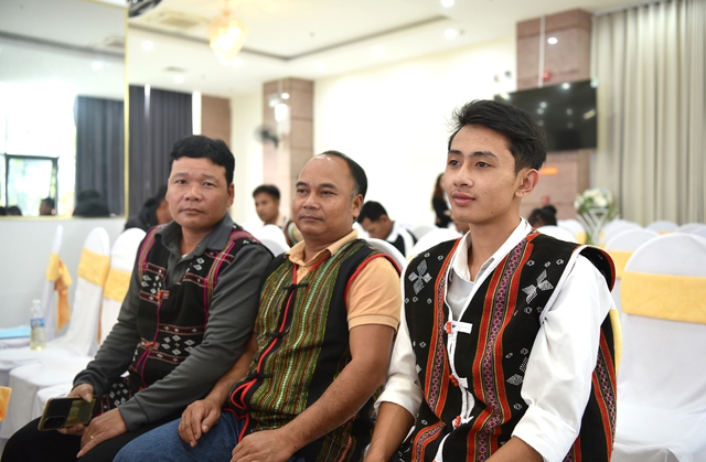 Lễ Tế thần nước đánh thức trách nhiệm gìn giữ văn hóa của thế hệ trẻ người Pa Cô- Ảnh 2.