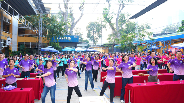 Giải đi bộ quanh chợ Bến Thành gây quỹ hơn 900 triệu đồng hỗ trợ người nghèo- Ảnh 3.