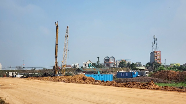 Cầu Hồng Hà tạo động lực kết nối giao thông, phát triển vùng ven Thủ đô- Ảnh 1.