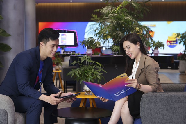 Vikki Bank hỗ trợ tài chính cho bà con vùng lũ- Ảnh 2.