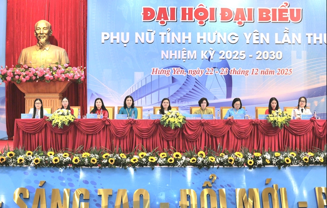Gần 300 đại biểu dự Đại hội đại biểu Phụ nữ tỉnh Hưng Yên lần thứ I, nhiệm kỳ 2025-2030- Ảnh 8.