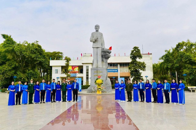 Tưởng niệm các Anh hùng liệt sĩ nơi biên cương Cao Bằng- Ảnh 6.