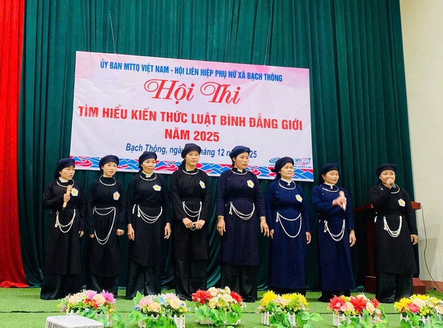 Giảm nghèo về thông tin giúp phụ nữ Thái Nguyên tiếp cận chính sách, tri thức và thị trường- Ảnh 3.