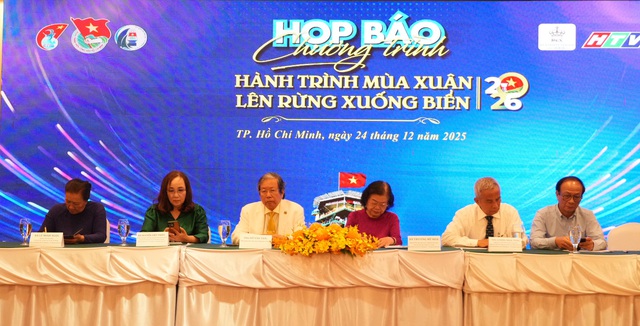 Quỹ Học bổng Vừ A Dính tiếp tục triển khai dự án "Mở đường đến tương lai - Thế hệ mới" cho nữ sinh DTTS- Ảnh 2.