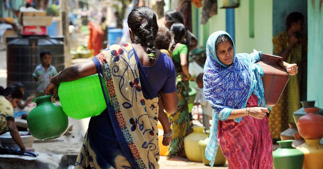 Ấn Độ: Quốc gia đầu tiên chính thức trả tiền cho phụ nữ làm việc nhà- Ảnh 1.