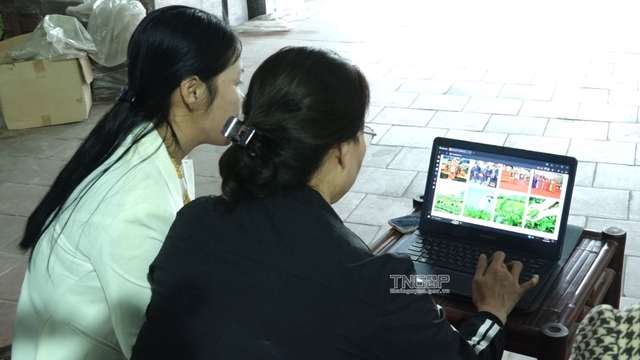 Phiên chợ thông tin: Khi chợ quê trở thành điểm truyền thông cho phụ nữ- Ảnh 3.