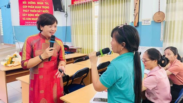 Gia đình - Trụ cột không thể thay thế trong chăm sóc người cao tuổi- Ảnh 3.