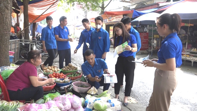 Chợ Mới lấp "khoảng trống thông tin" để thoát nghèo bền vững- Ảnh 1.