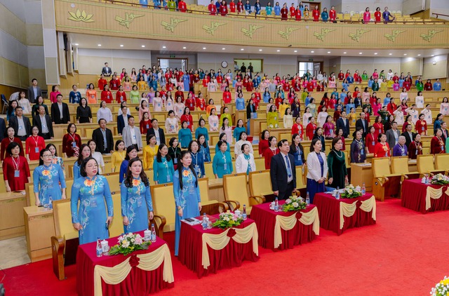 Những hình ảnh đáng nhớ của Đại hội đại biểu Phụ nữ tỉnh Hưng Yên lần thứ I- Ảnh 2.
