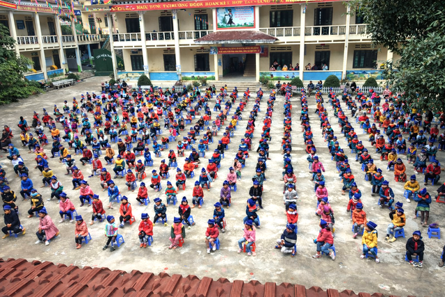 Lớp học bán trú - "phòng tuyến" bảo vệ nữ sinh vùng cao trước hủ tục tảo hôn- Ảnh 2.