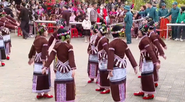 Tưng bừng Ngày hội Văn hóa dân tộc Lự ở Khun Há- Ảnh 2.