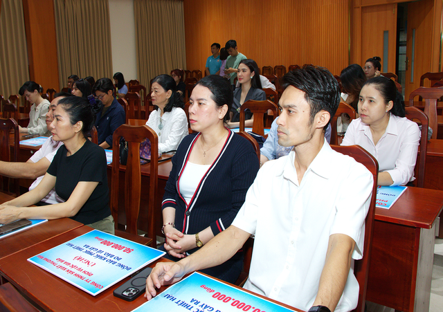 TPHCM tiếp nhận hơn 343 tỷ đồng hỗ trợ đồng bào bị ảnh hưởng bởi thiên tai- Ảnh 1. TPHCM tiếp nhận hơn 343 tỷ đồng hỗ trợ đồng bào bị ảnh hưởng bởi thiên tai- Ảnh 1.