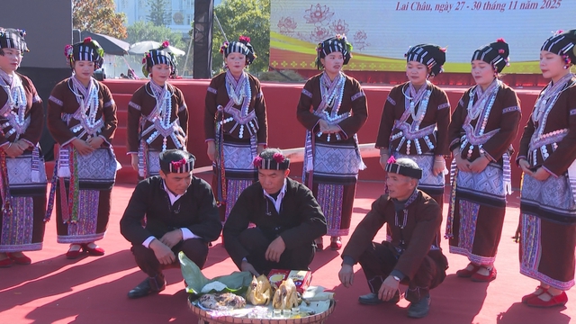 Điểm sáng trong phục dựng các giá trị văn hóa truyền thống của dân tộc Lự- Ảnh 1.