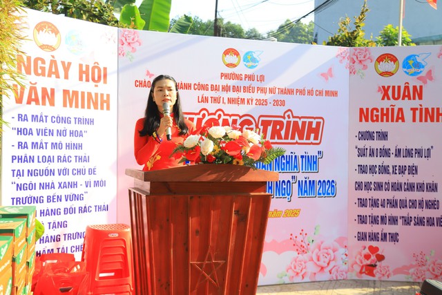 TPHCM: Hội LHPN phường Phú Lợi mang "Xuân nghĩa tình" đến với hội viên, phụ nữ- Ảnh 3. TPHCM: Hội LHPN phường Phú Lợi mang "Xuân nghĩa tình" đến với hội viên, phụ nữ- Ảnh 3.