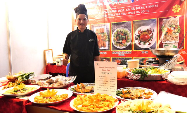 TPHCM: Xã Bà Điểm ra mắt Bộ nhận diện số, Quỹ khuyến học và thúc đẩy chuyển đổi xanh- Ảnh 10. TPHCM: Xã Bà Điểm ra mắt Bộ nhận diện số, Quỹ khuyến học và thúc đẩy chuyển đổi xanh- Ảnh 10.