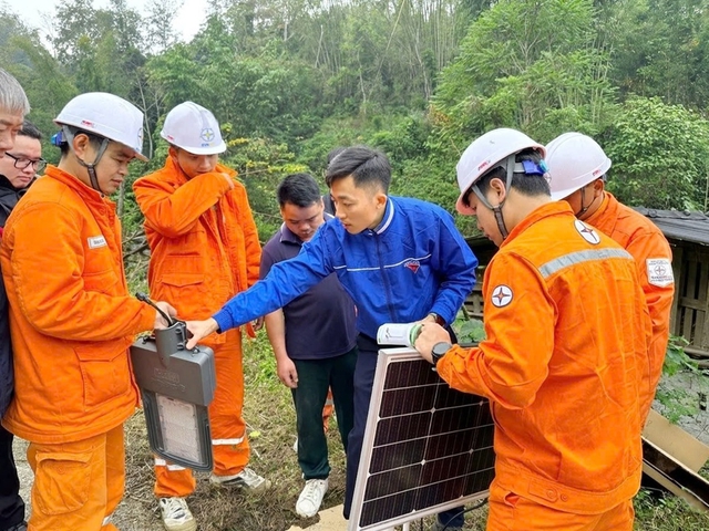 EVN nỗ lực vượt khó, hoạt thành vượt chỉ tiêu sản xuất, kinh doanh năm 2025- Ảnh 5. EVN nỗ lực vượt khó, hoạt thành vượt chỉ tiêu sản xuất, kinh doanh năm 2025- Ảnh 5.