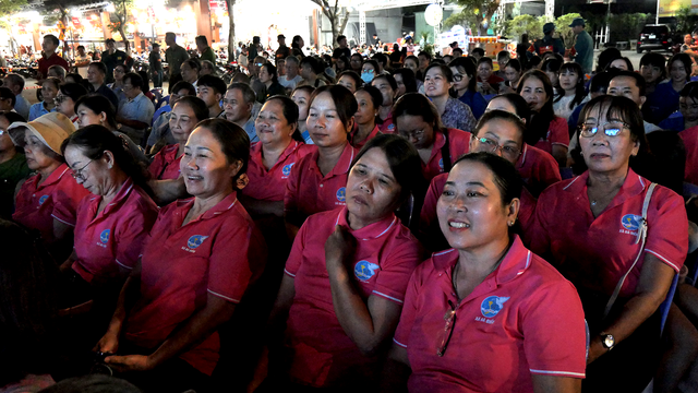 TPHCM: Xã Bà Điểm ra mắt Bộ nhận diện số, Quỹ khuyến học và thúc đẩy chuyển đổi xanh- Ảnh 6. TPHCM: Xã Bà Điểm ra mắt Bộ nhận diện số, Quỹ khuyến học và thúc đẩy chuyển đổi xanh- Ảnh 6.