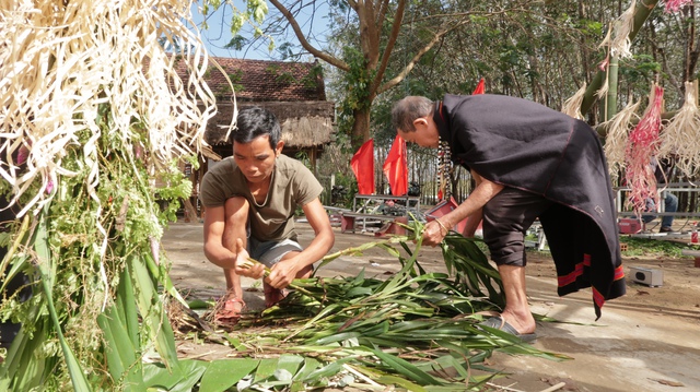 Làng biên giới Đăk Răng rộn ràng phục dựng Lễ mừng lúa mới- Ảnh 1.