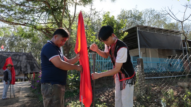 Làng biên giới Đăk Răng rộn ràng phục dựng Lễ mừng lúa mới- Ảnh 6.