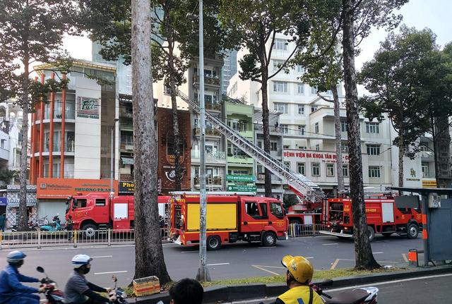 TPHCM: Cháy lớn tại quán ăn, 4 người tử vong- Ảnh 2.