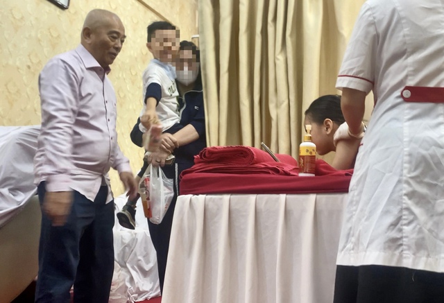 Thâm nhập phòng khám có “thần y” chữa khỏi... tự kỷ- Ảnh 2.