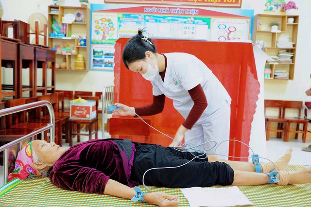 Miễn viện phí toàn dân: Có thể xảy ra tình trạng "không mất tiền thì dùng nhiều hơn"- Ảnh 3.