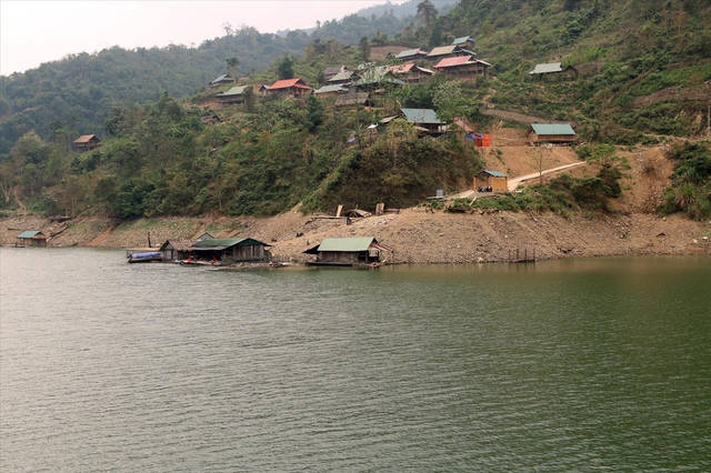 Internet về bản, người vùng cao bắt nhịp kinh tế số- Ảnh 4. Internet về bản, người vùng cao bắt nhịp kinh tế số- Ảnh 4.