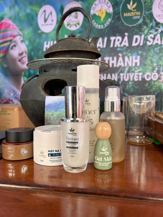 Nàng dâu ở cao nguyên đá Hà Giang biến trà shan tuyết thành mỹ phẩm- Ảnh 2. Nàng dâu ở cao nguyên đá Hà Giang biến trà shan tuyết thành mỹ phẩm- Ảnh 2.