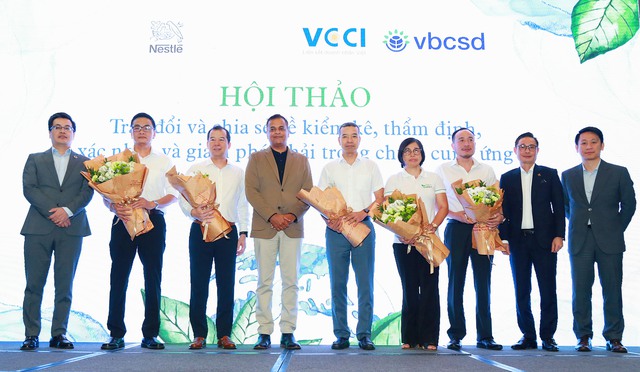 Tiên phong phát triển bền vững và thúc đẩy kết nối cộng đồng doanh nghiệp - Ảnh 3. Tiên phong phát triển bền vững và thúc đẩy kết nối cộng đồng doanh nghiệp - Ảnh 3.