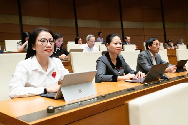 Đại biểu đề xuất công khai tên bộ, ngành chậm giải quyết kiến nghị của cử tri- Ảnh 1. Đại biểu đề xuất công khai tên bộ, ngành chậm giải quyết kiến nghị của cử tri- Ảnh 1.