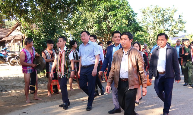 Bảo tồn văn hóa truyền thống của đồng bào Giẻ Triêng gắn với phát triển du lịch cộng đồng- Ảnh 9. Bảo tồn văn hóa truyền thống của đồng bào Giẻ Triêng gắn với phát triển du lịch cộng đồng- Ảnh 9.